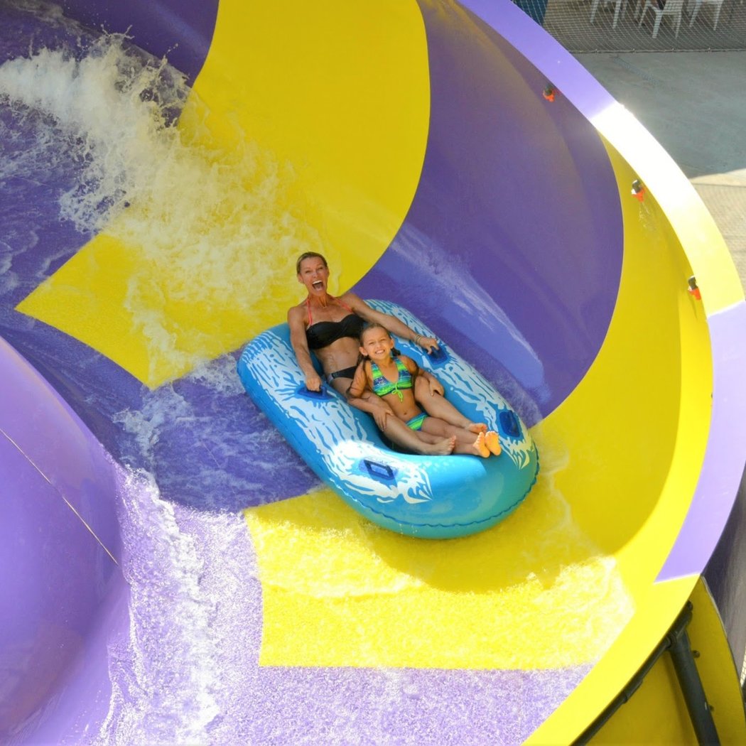 Zoom Flume Water Park 1