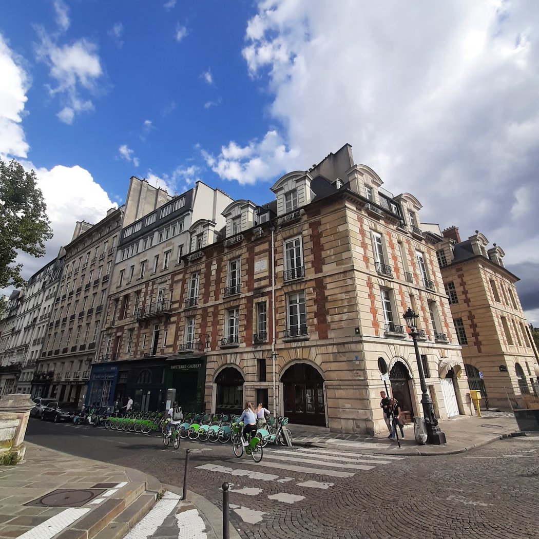 Quai de l'Horloge 3