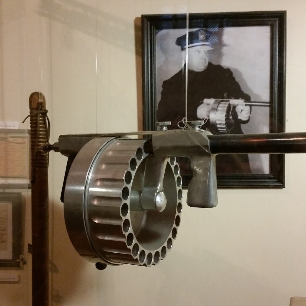 Exhibition-The Amer Gangster 1