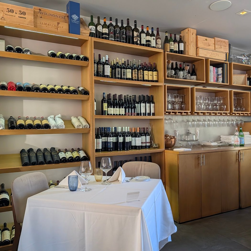 Ferraro's Kitchen Restaurant and Wine Bar 3