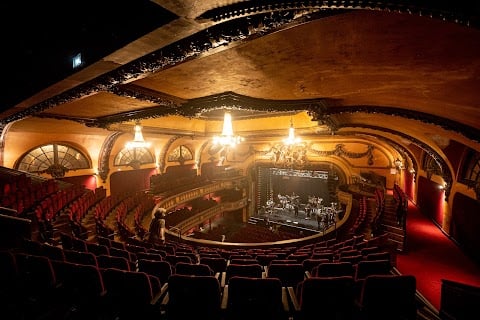 MORA 2