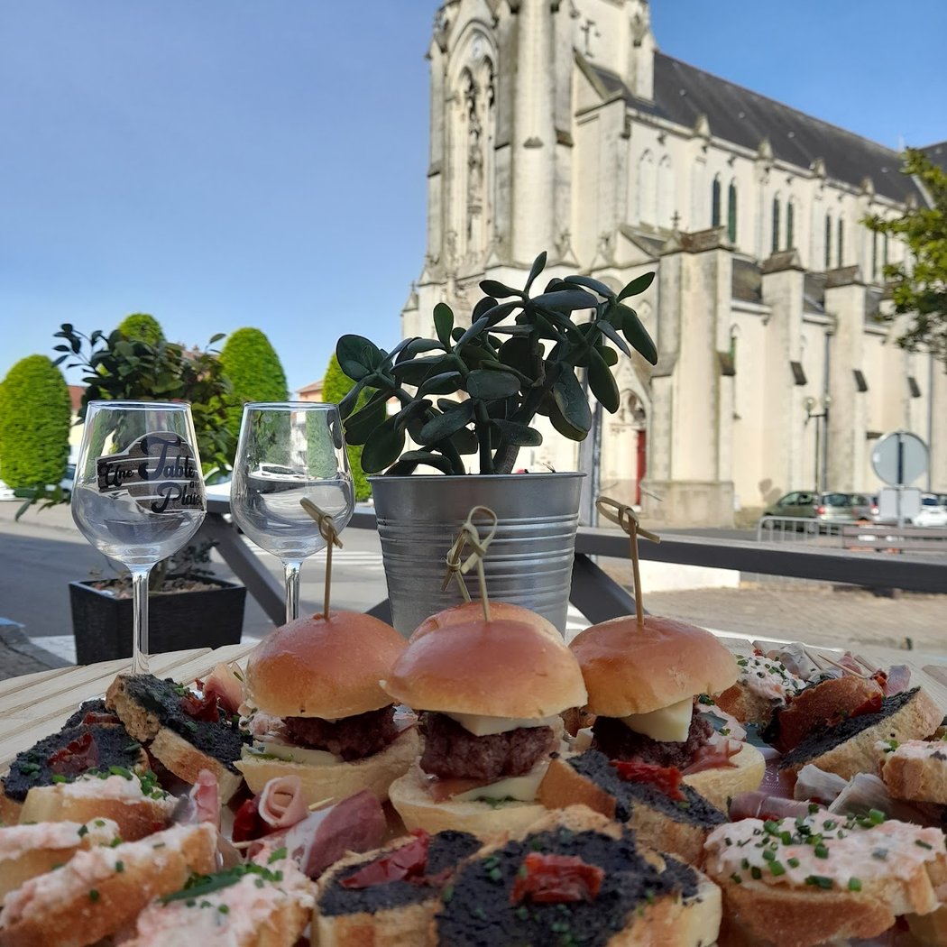 Restaurant Une Table avec Plaisir - Divatte-sur-Loire / Vignoble de Nantes 1