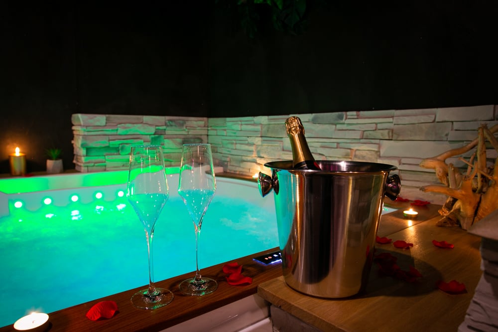 Le Lodge des charmes - Love room - Chambre Luxueuse avec Jacuzzi Privatif - Week-end insolite Chartres proche Paris 3