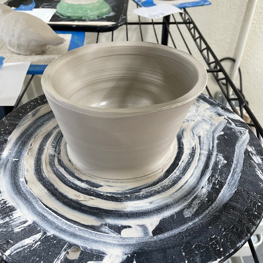 POTTERY HANDBUILDING CLASS: CLAY BOWL 2