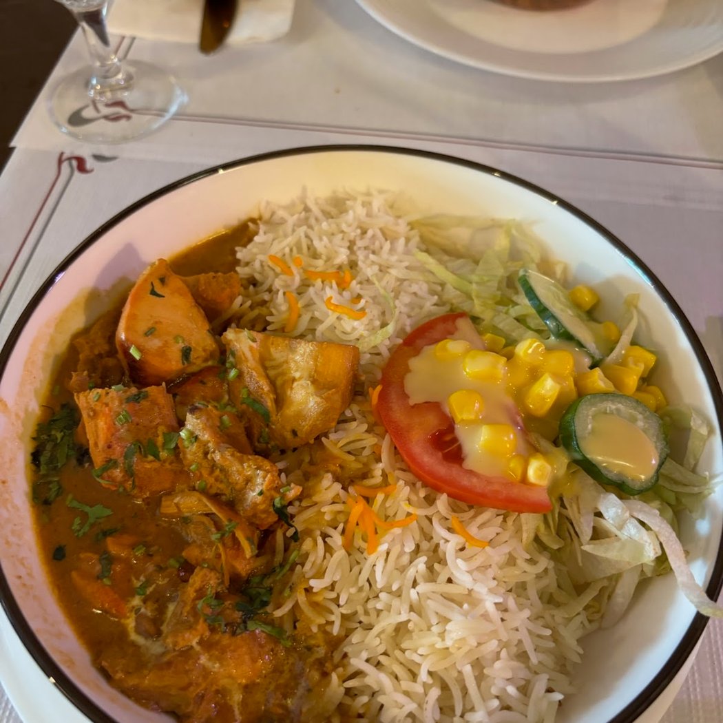 Namaste Paris 4