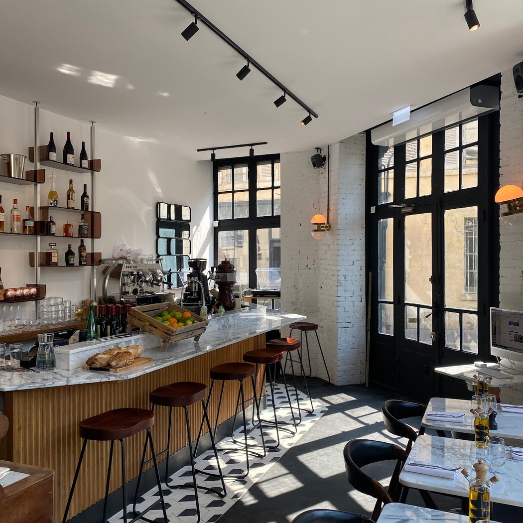 Vous restaurant 2