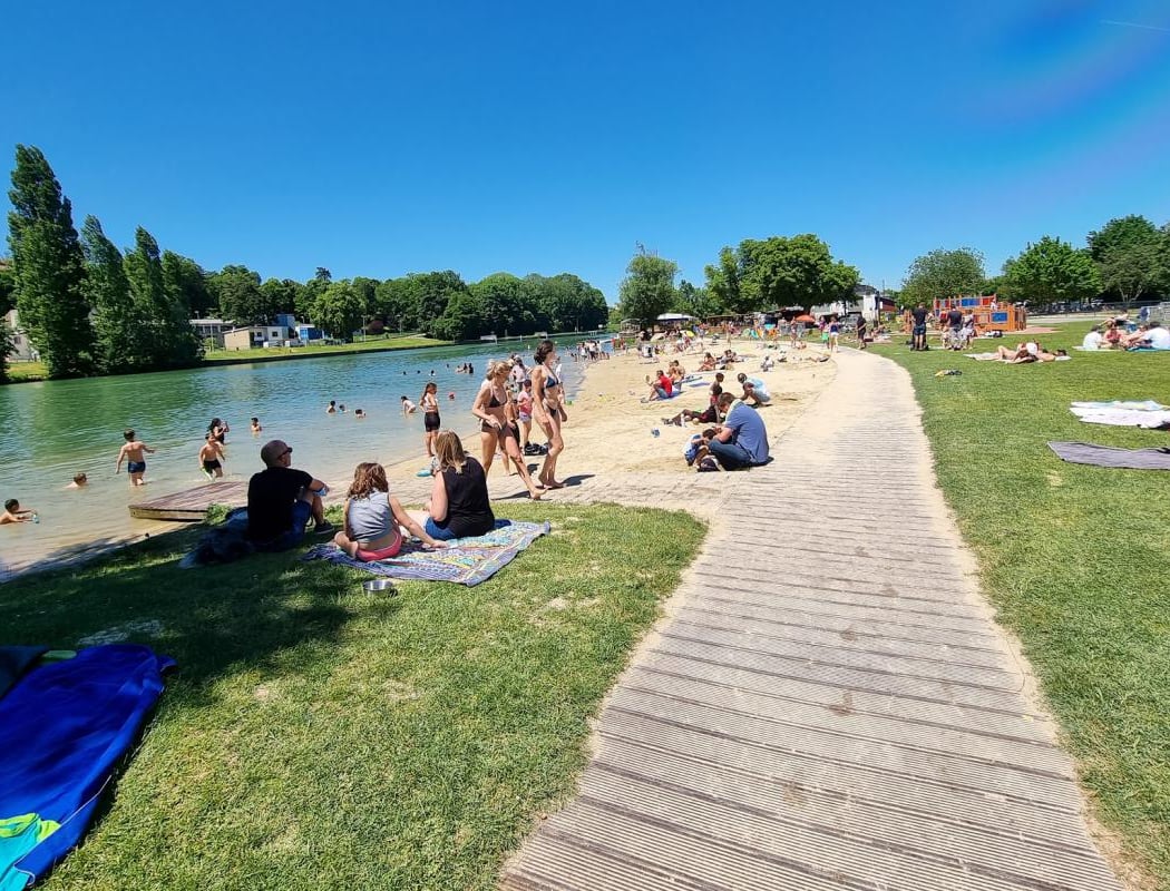 Animations estivales à la plage 1