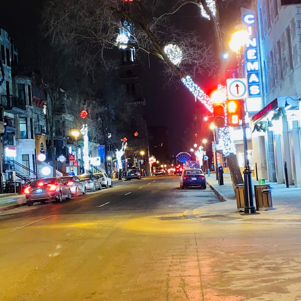R. Saint-Denis 2