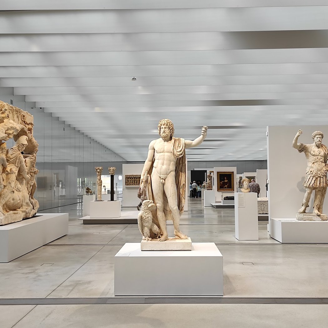Louvre-Lens Museum 3