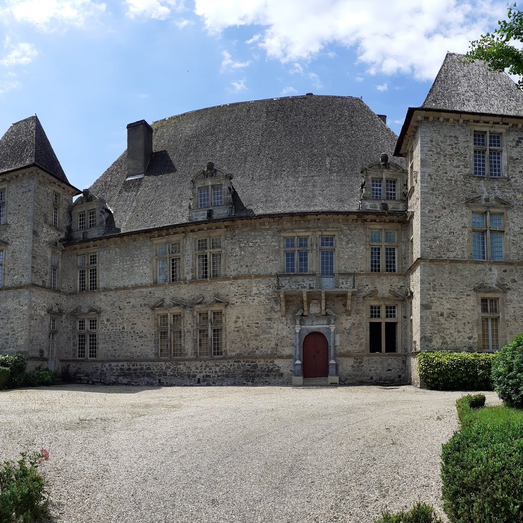 Château de Maÿtie 1