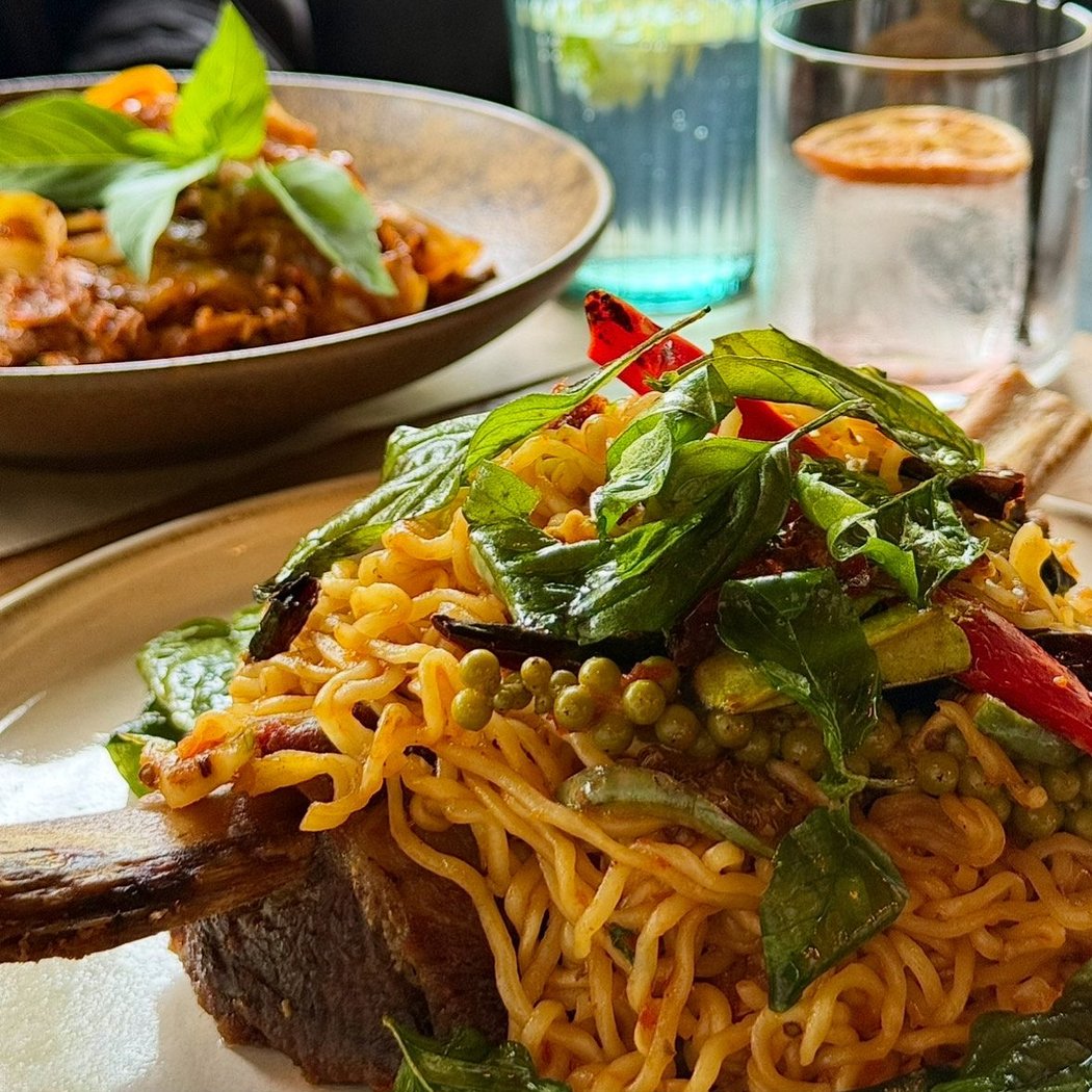 Glin Thai Bistro 2