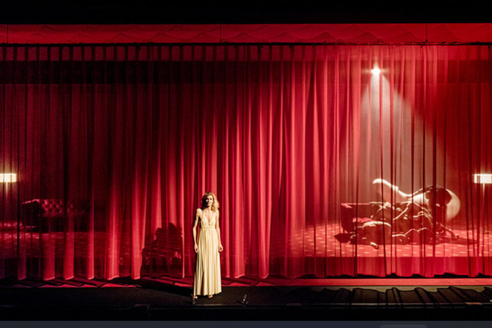 Projection de La Dame aux camélias 1