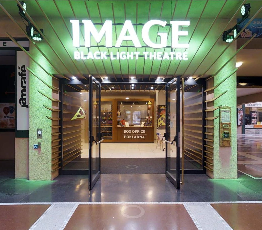 IMAGE Black light Theatre 3
