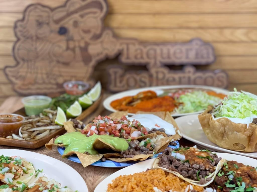 Taqueria Los Pericos 1