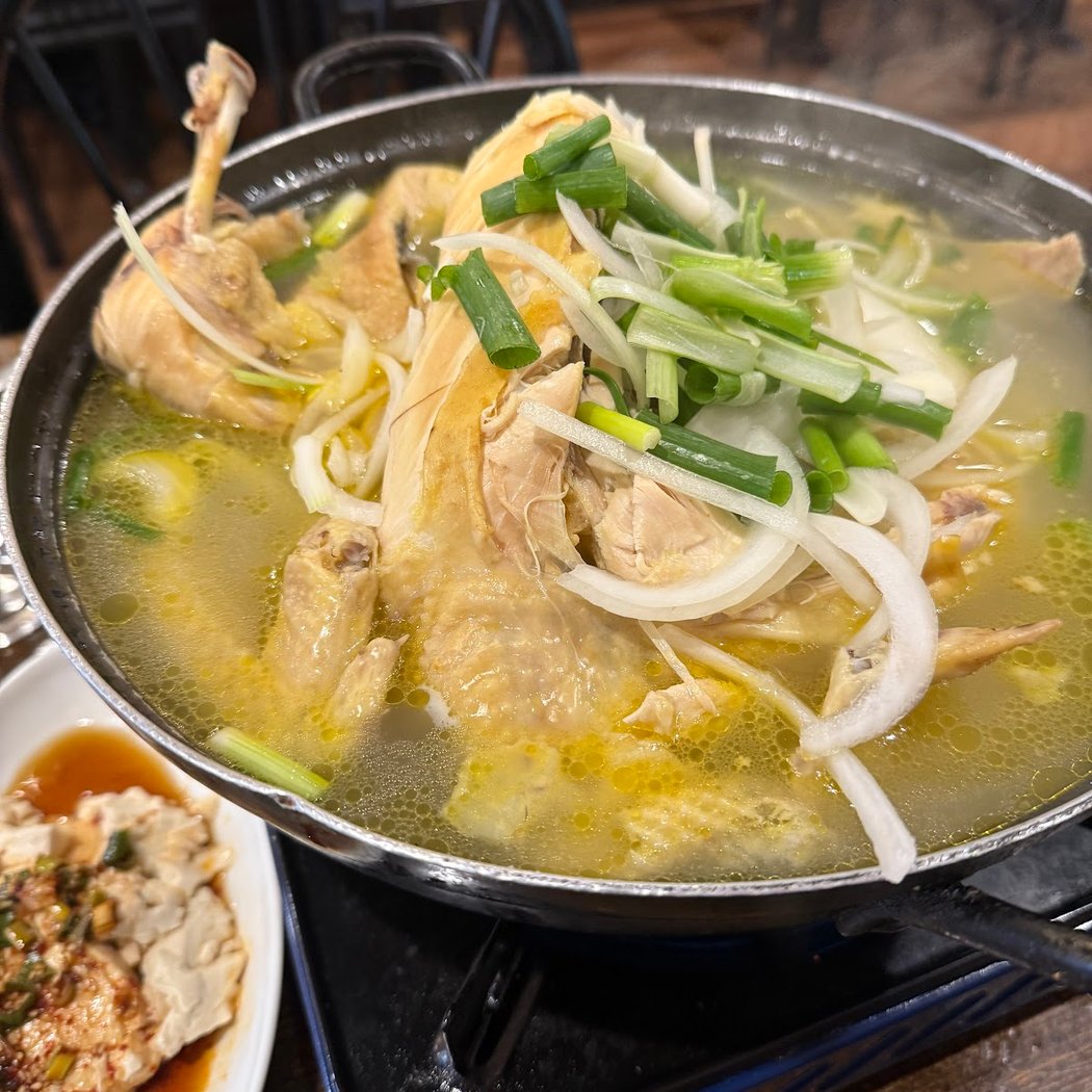 JeunJu Korean Restaurant 전주식당 | 전주할매칼국수 - Authentic Korean home style food 1