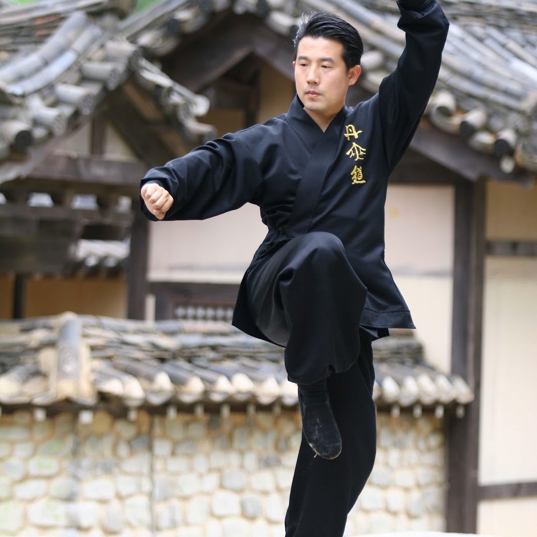 Body & Brain Yoga Tai Chi 1