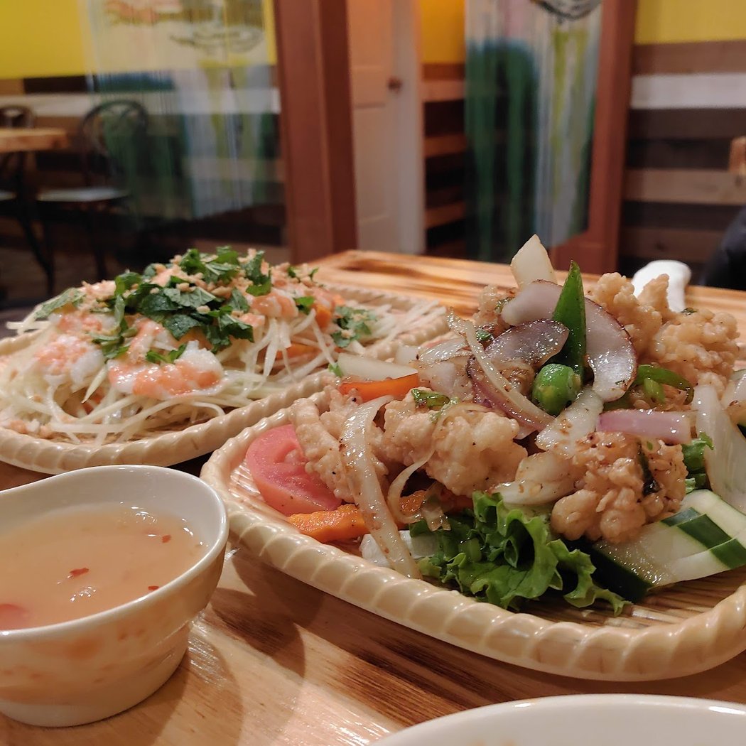 U Bar & Restaurant 3