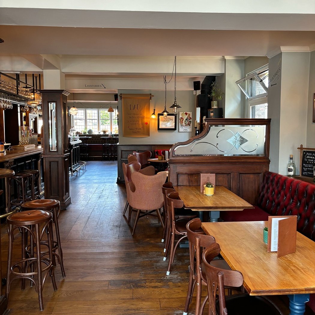 The Bell & Crown, Chiswick 3