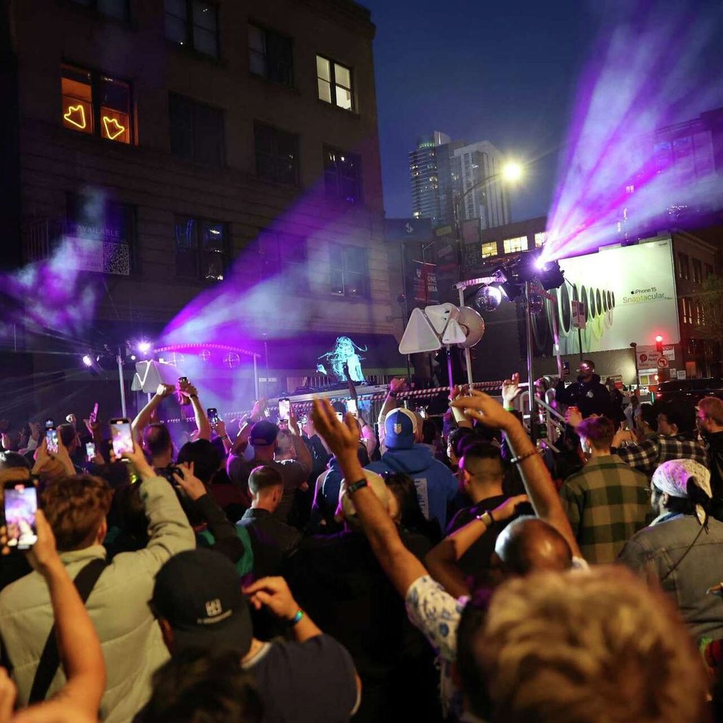 Downtown First Thursdays 1