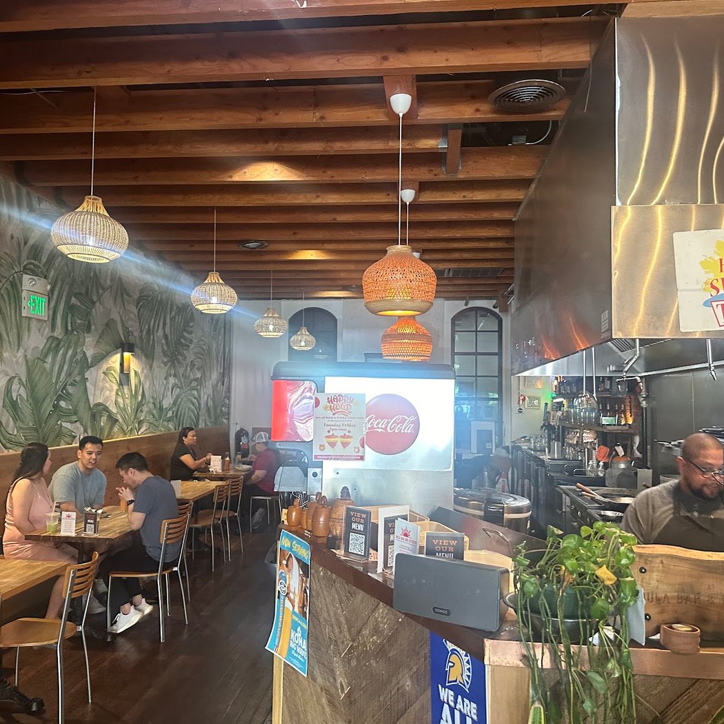 Hula Bar And Kitchen 3