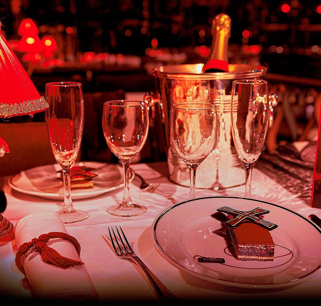 Moulin Rouge Dinner Show with Champagne & Transportation 1