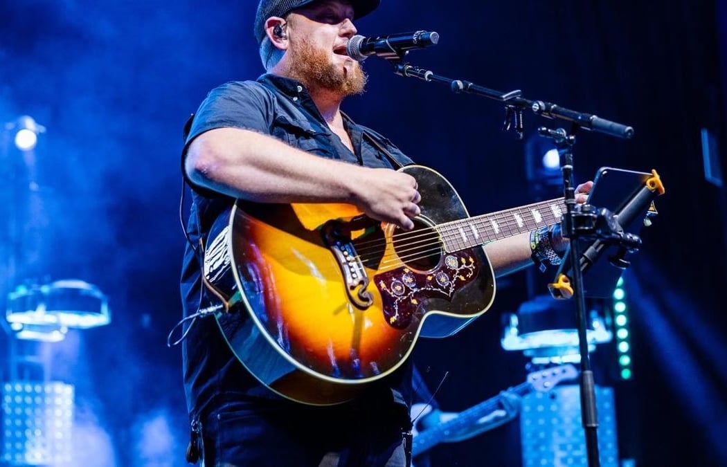 Luke Combs UK 1