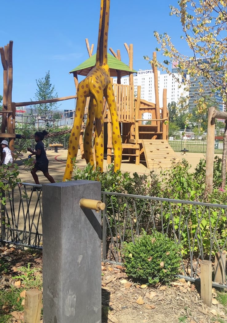 Aretha Franklin Garden 2