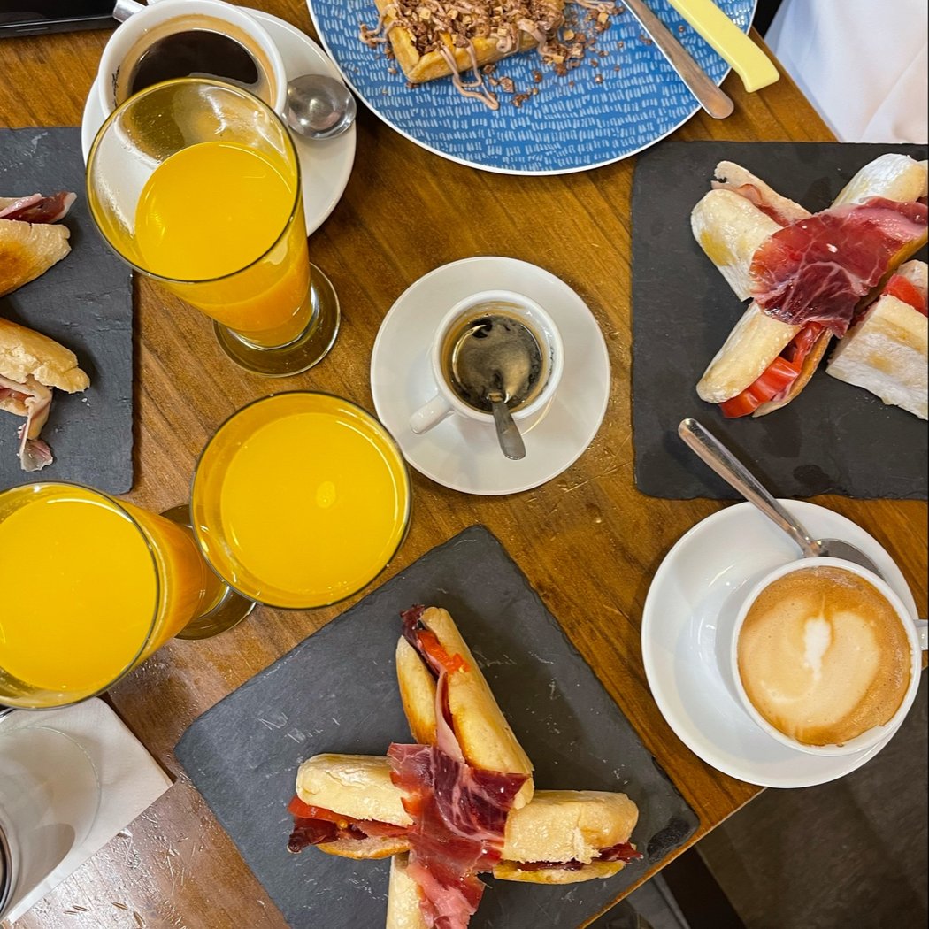 Cafetería Aromas de San Roman 1