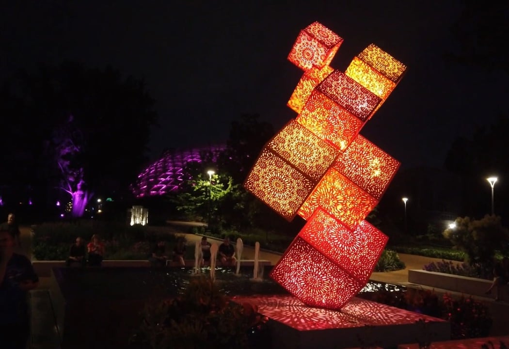 Patterns in Nature: LightForm 3
