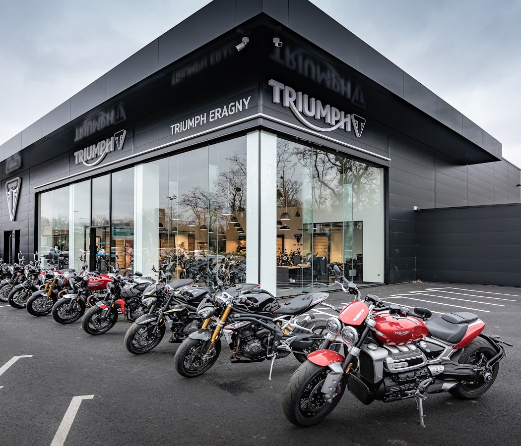 TRIUMPH ERAGNY 2