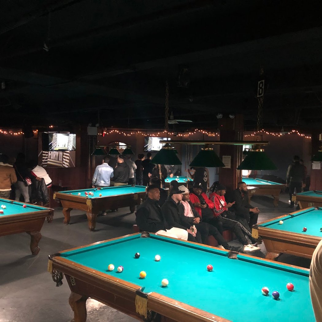 El Coqui Bar & Billiards 2