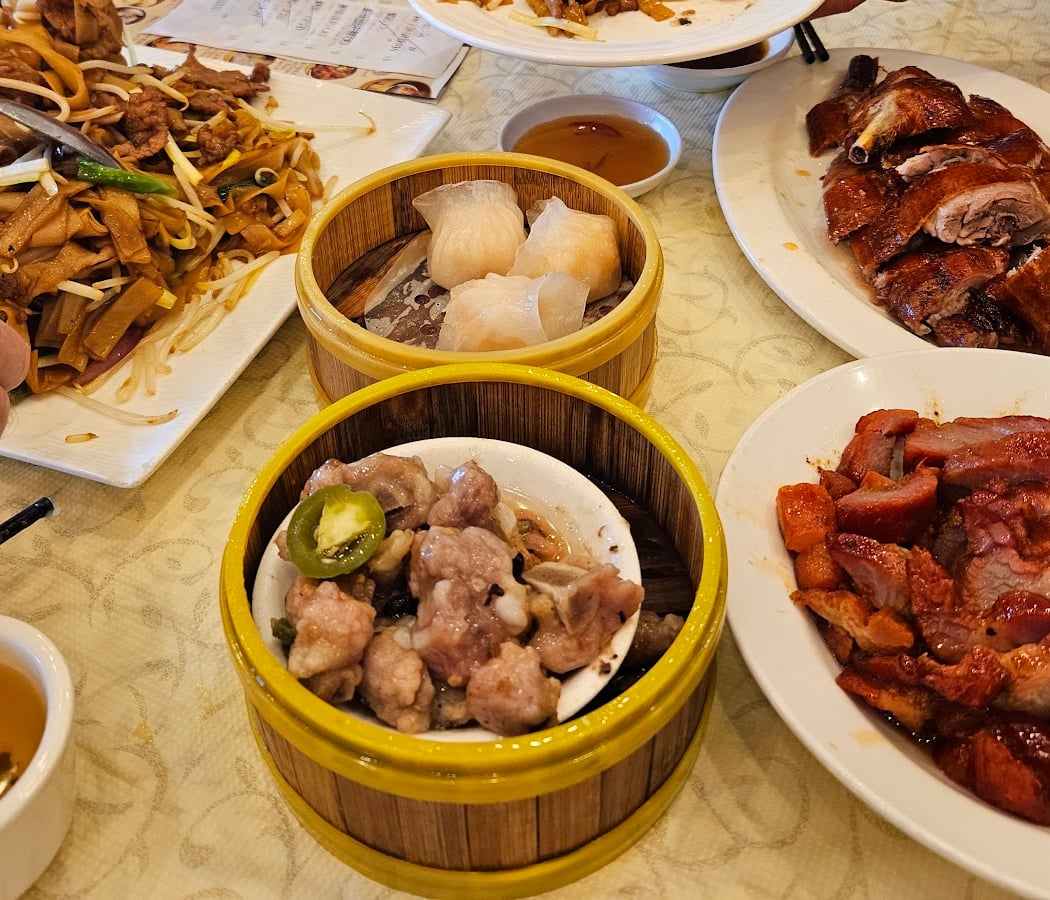 Saigon Seafood Harbor Restaurant 1