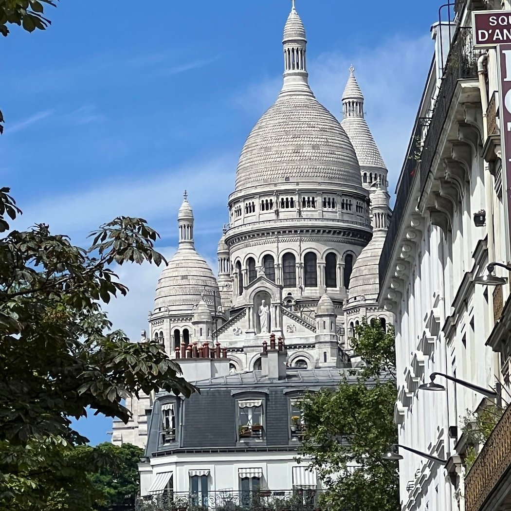 Square d'Anvers Relaxation 2