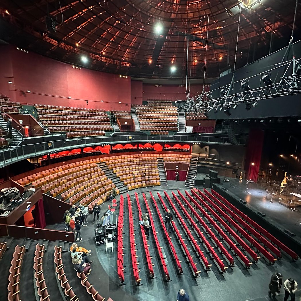 Royal Circus 2