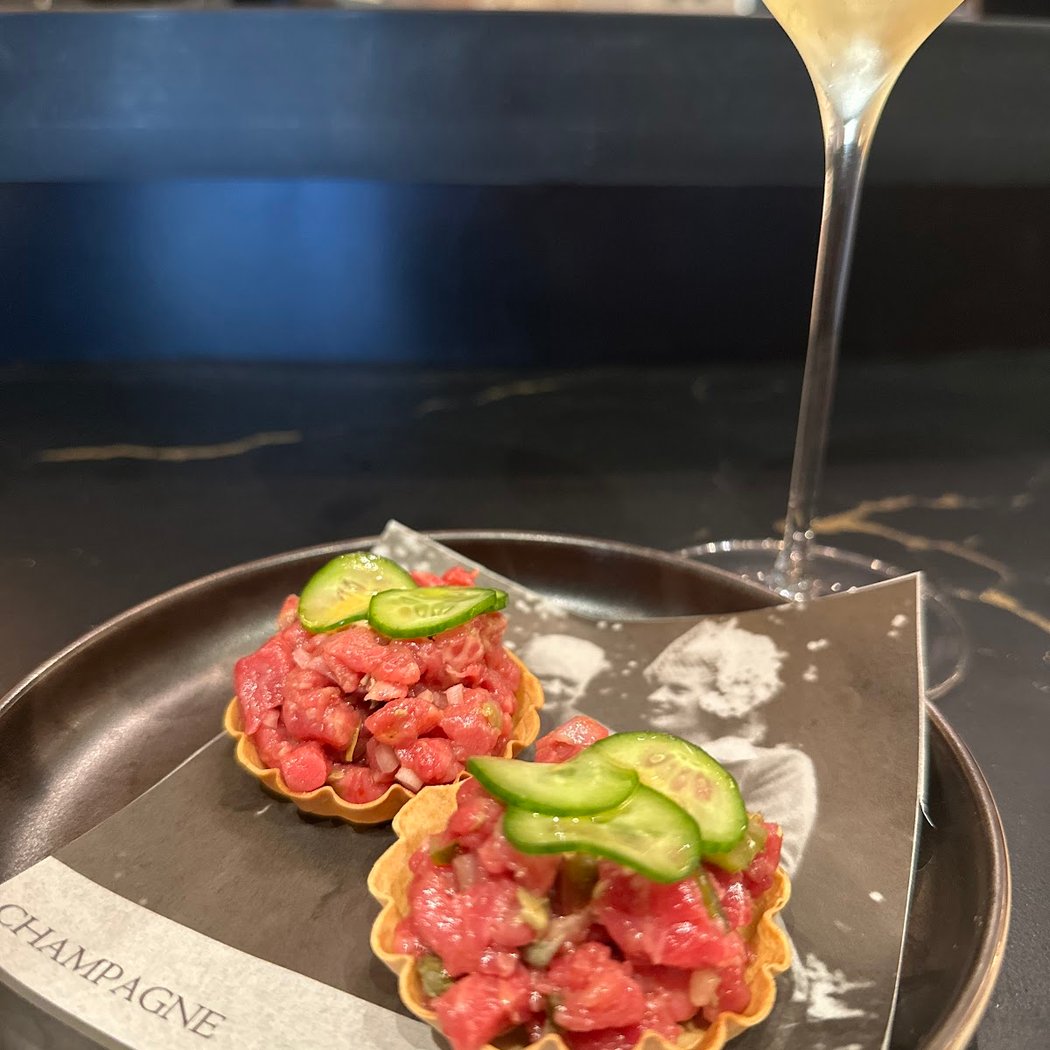 Winston Champagne Bar 3