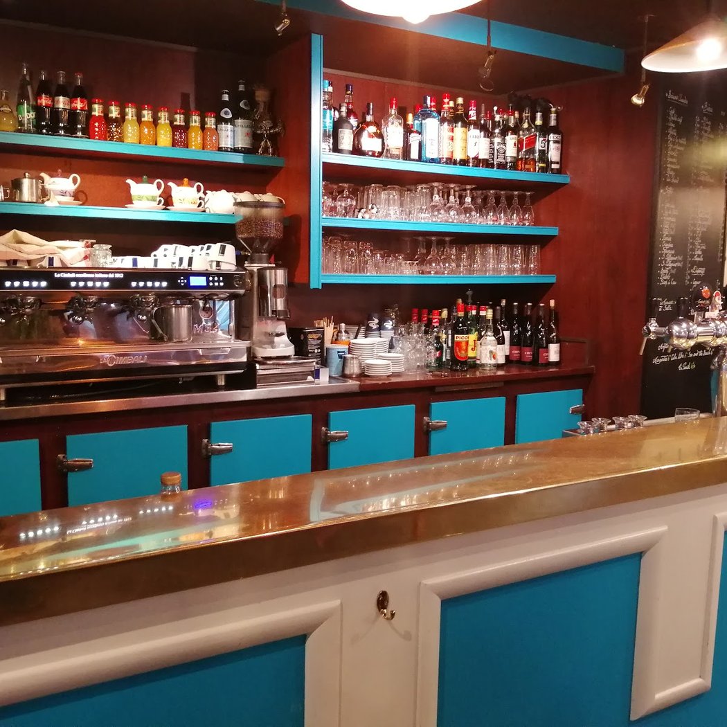 R Cafe 2