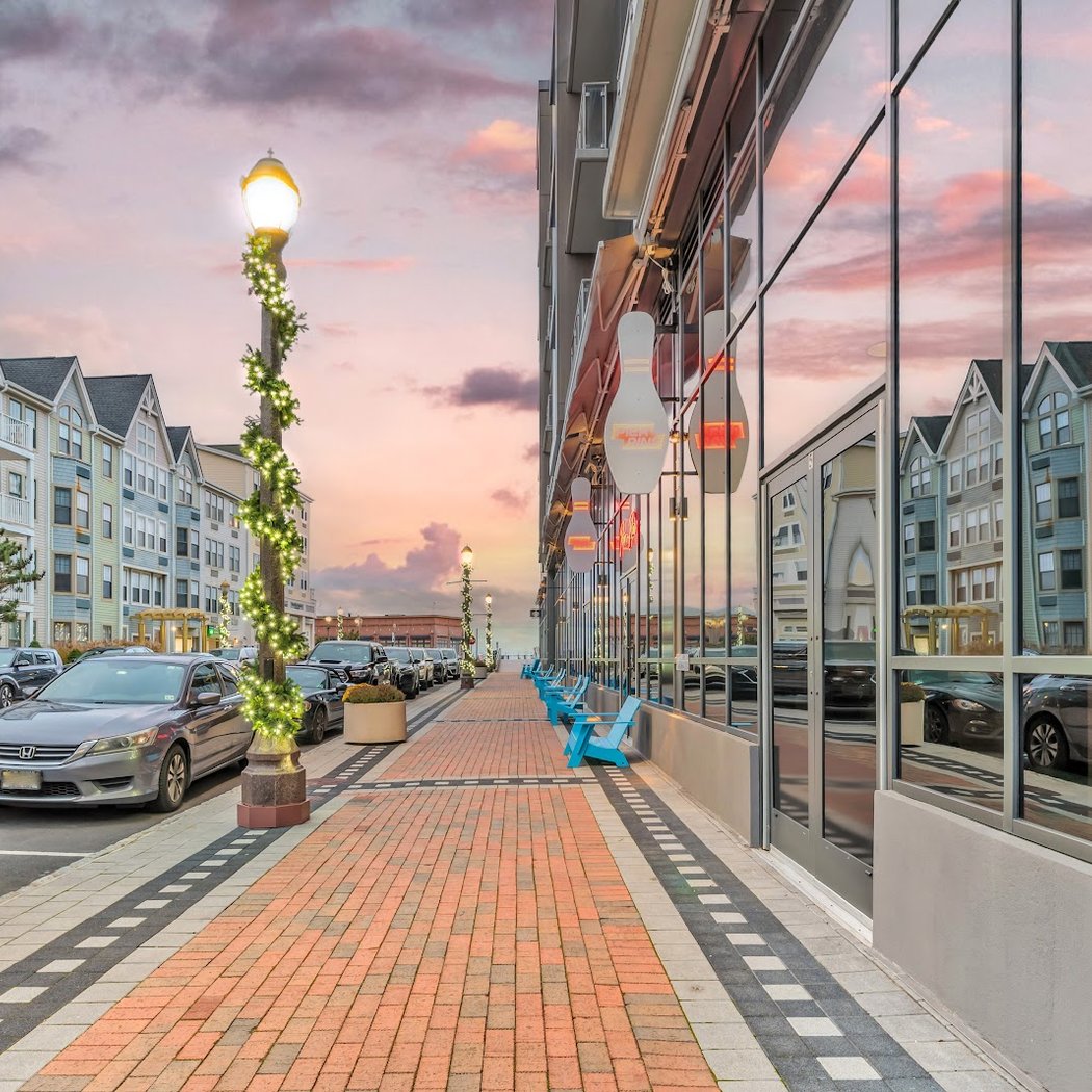 Pier Village Apartments 2