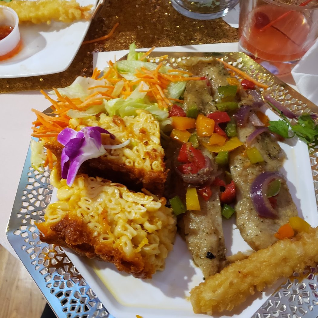 Pelican Reef Bar & Lounge 3