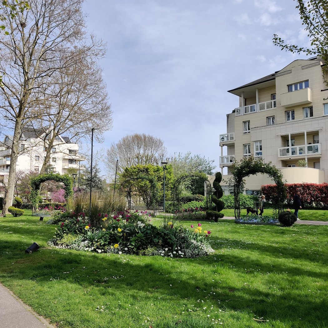 Square de Villemessant 3