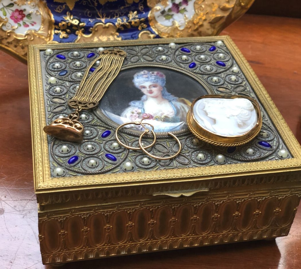 Bernardi's Antiques 1