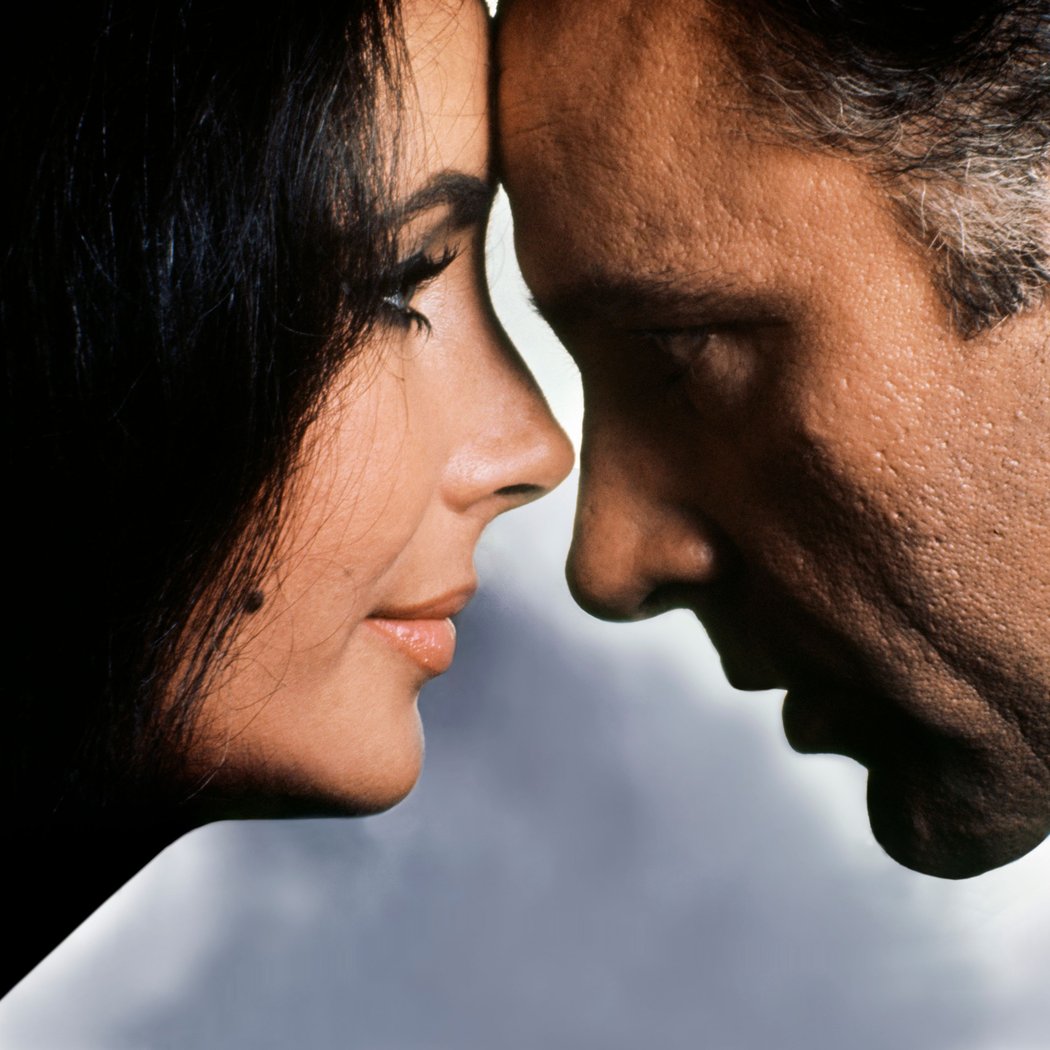 Exposition Romance 2