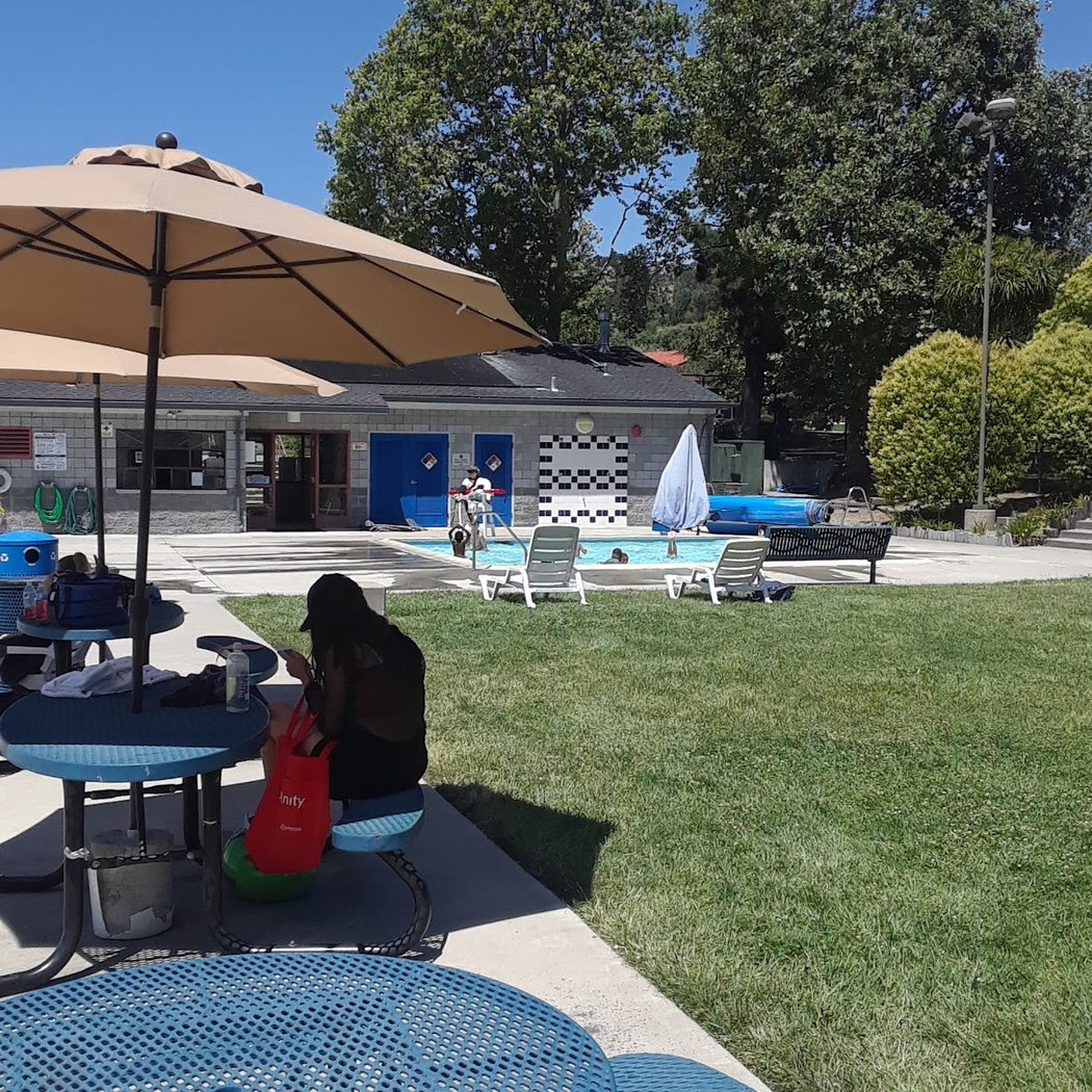 Pinole Swimming Pool 2