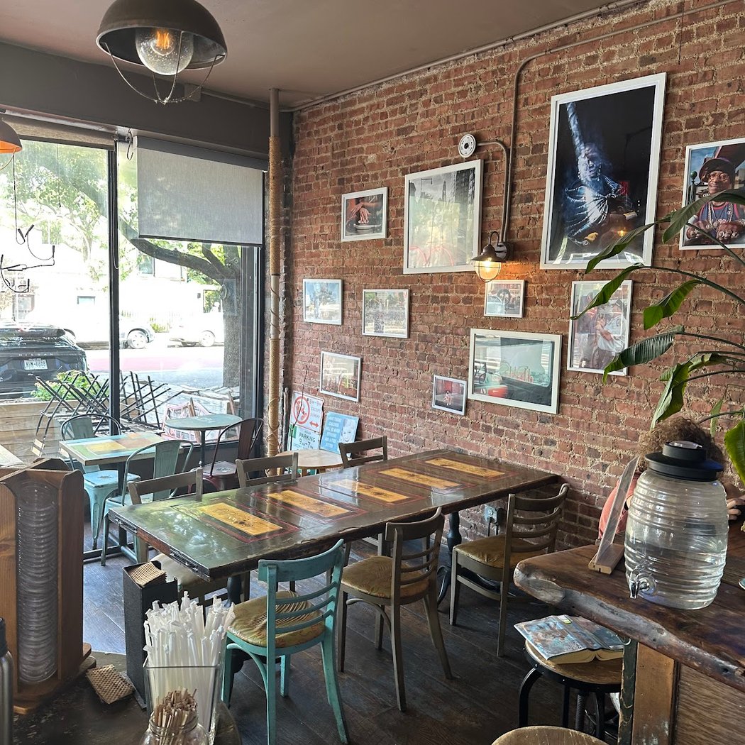 PLG Coffee House and Tavern 2
