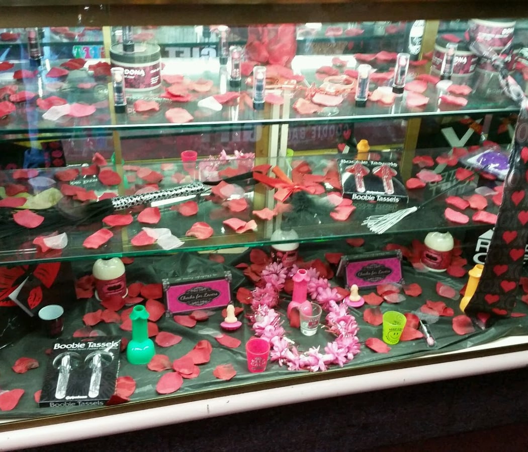 Cupid's Corner 1