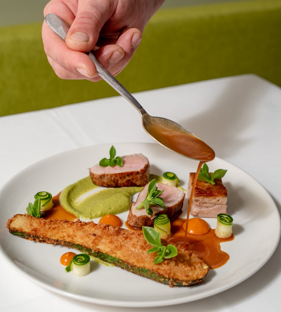 M Restaurant 1