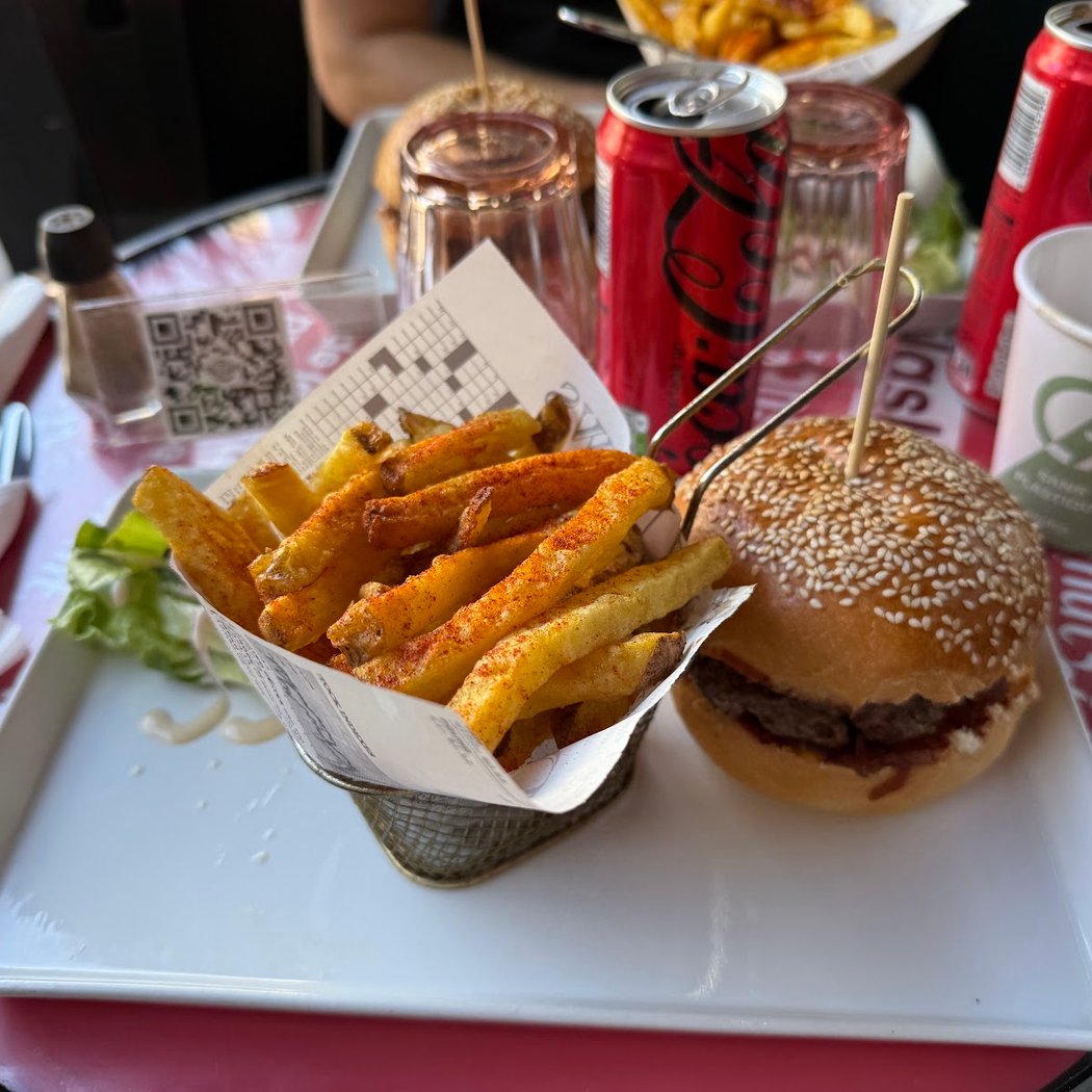 85 Burger 3