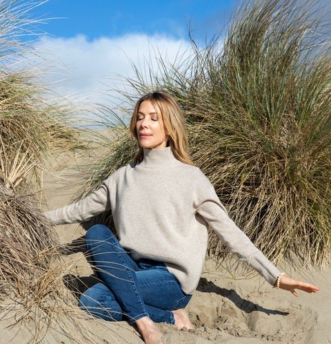 Soulful Sunday Fiery Flow + Holiday Shopping Event with Beyond Yoga 2