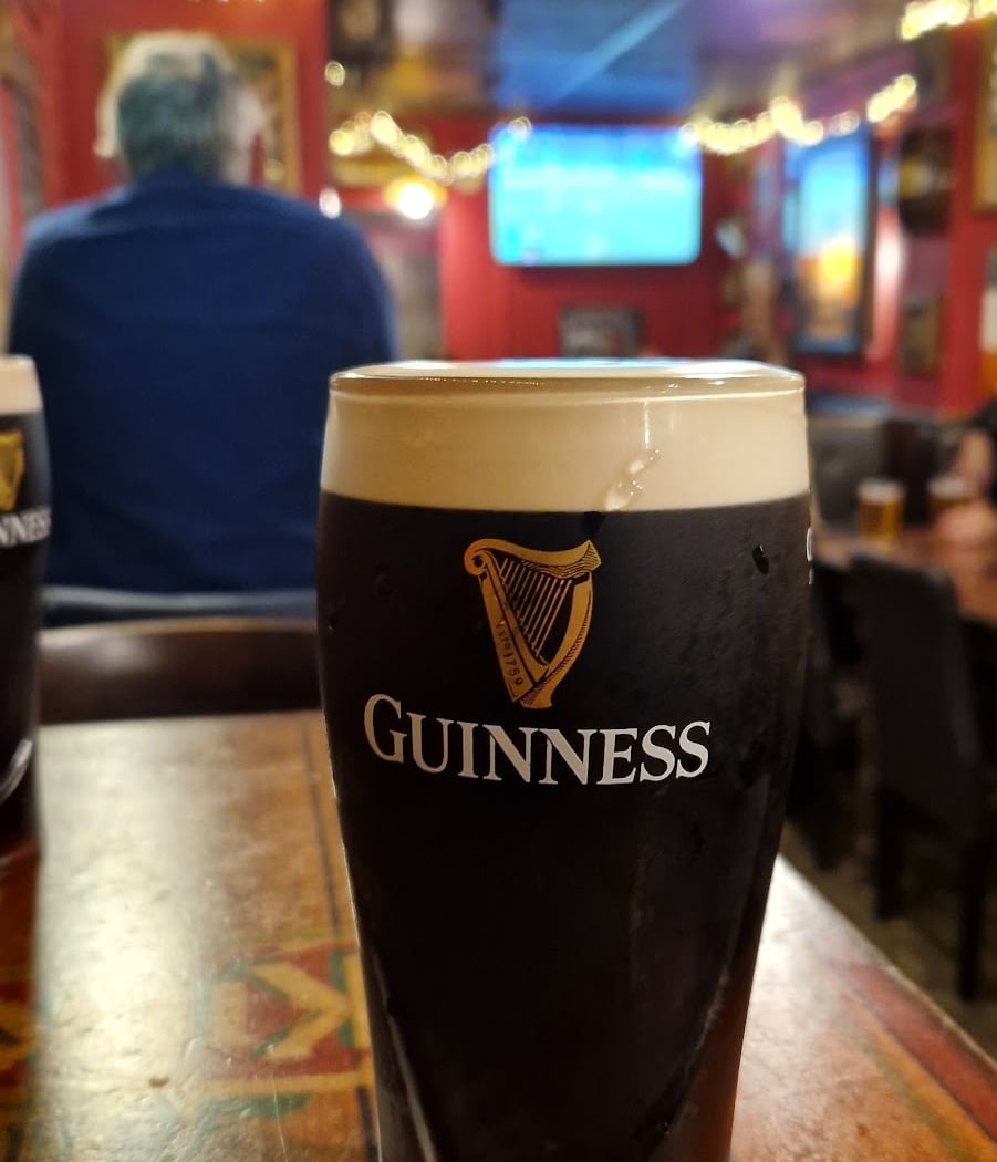Peter Mc Cool Graslin - Irish Pub 1