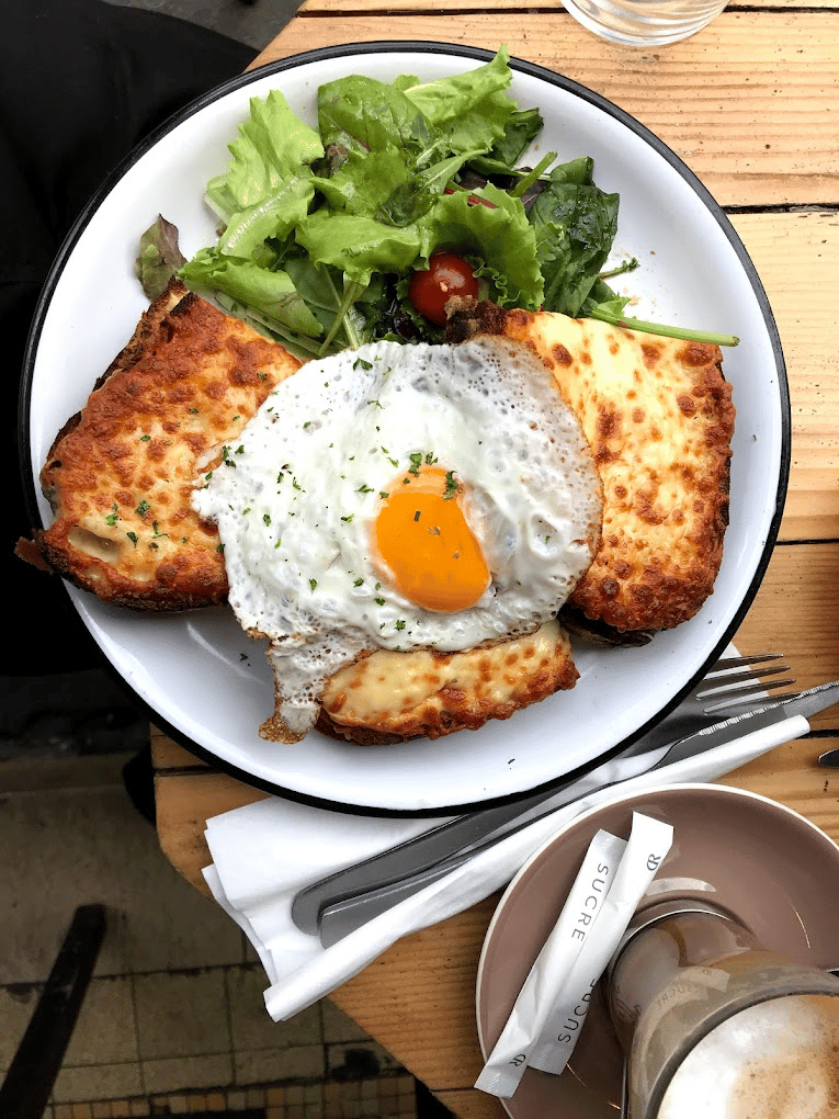 Zigzag Café 3