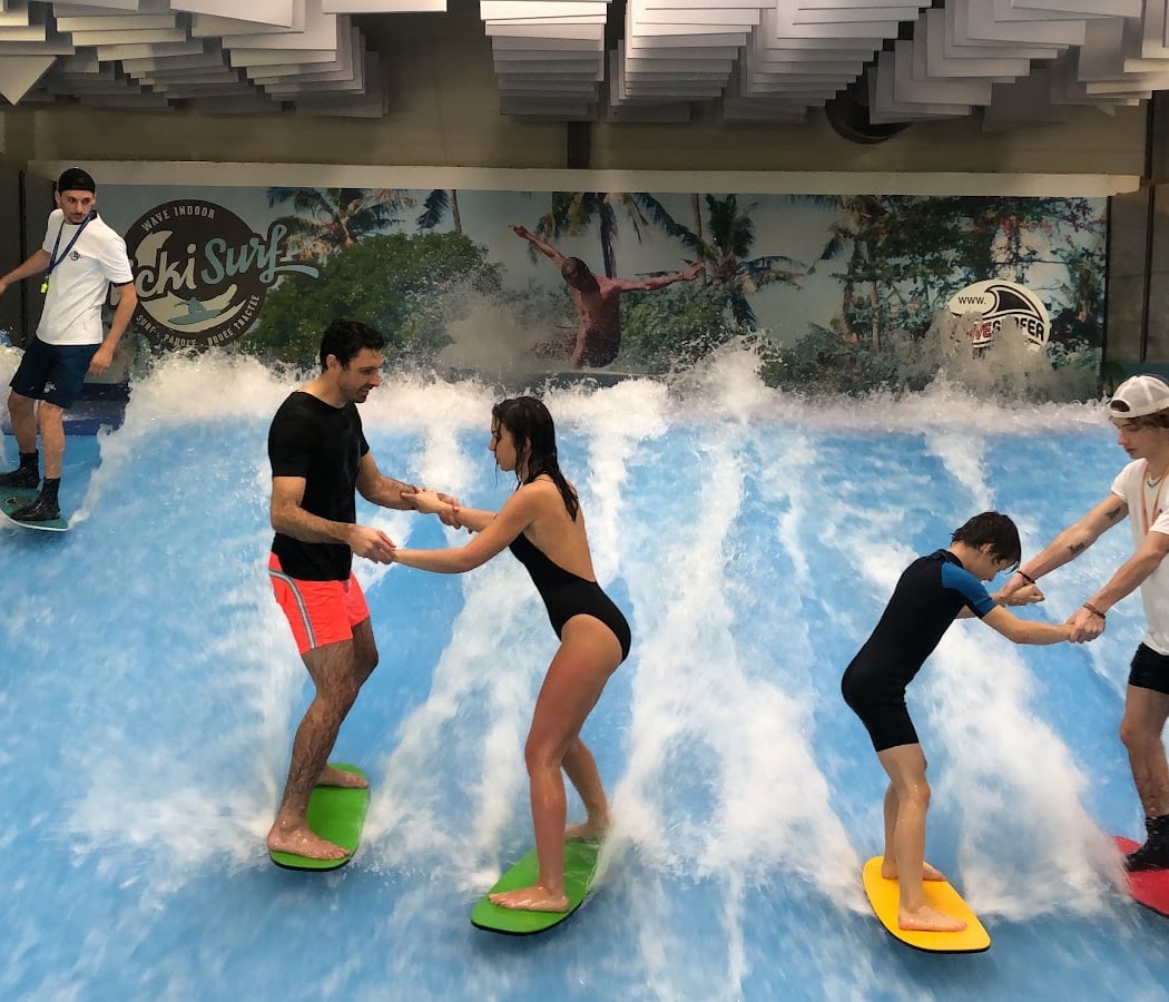 Nicki Surf 4